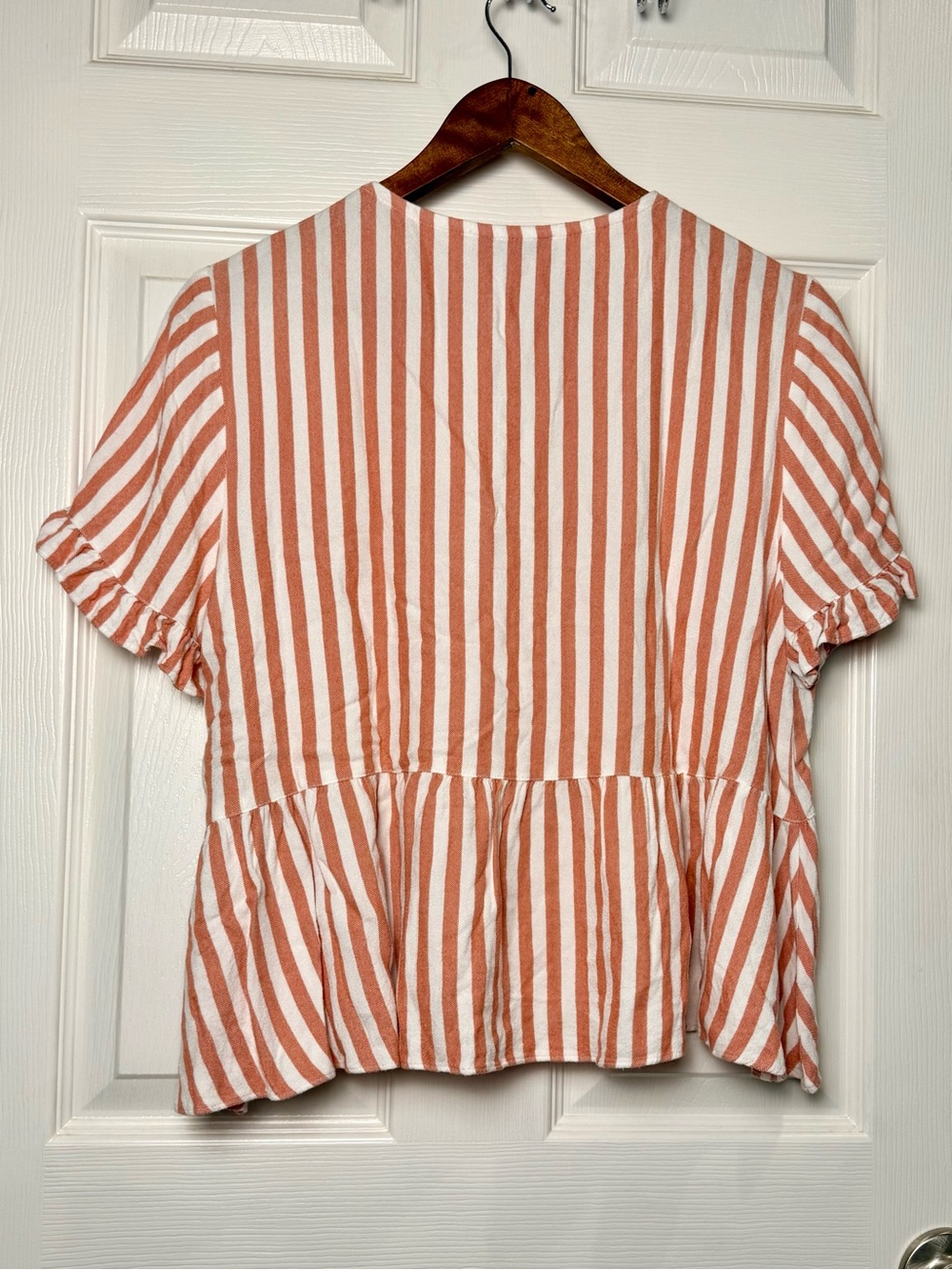 Madewell White and Coral Stripe Ruffle Sleeve Button Front Blouse - Picture 2 of 9